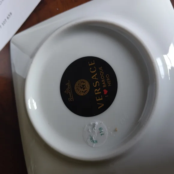 Versace Black and Gold Medusa Plate - Picture 4 of 5